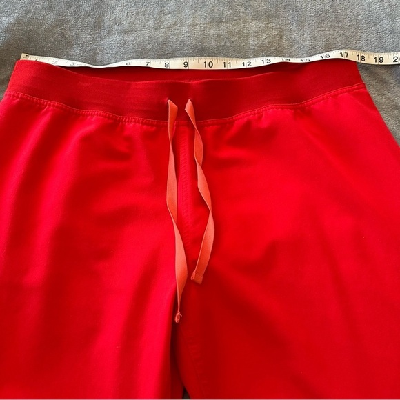 Figs Pisco Basic scarlet Red Straight Leg Scrub Pants Size L PO 3684 - Picture 4 of 9